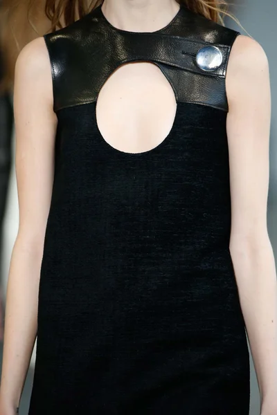 Look 64
